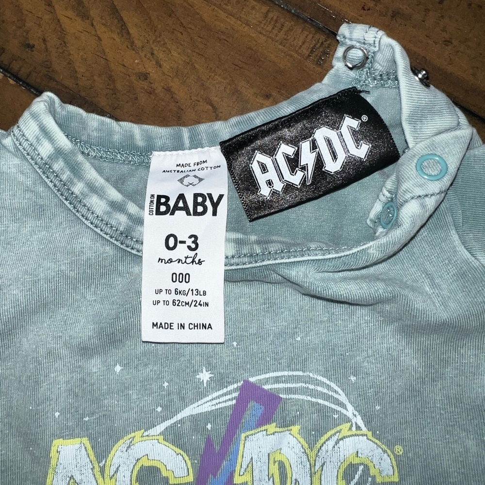 Cotton On Baby AC/DC Baby Outfit - Picture 2 of 3